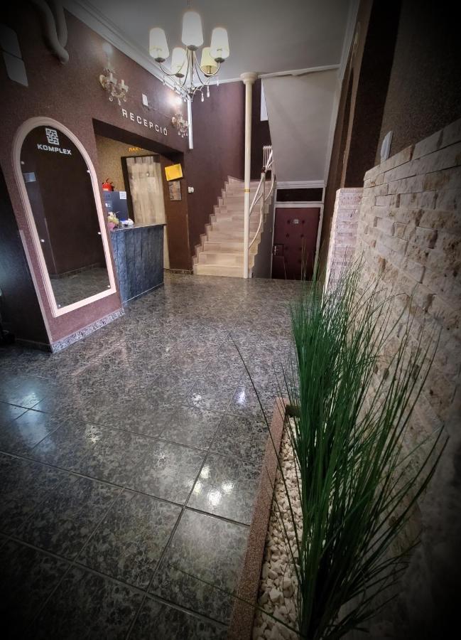Komplex -Rendezvenytermek-Panzio-Apartman-Irodak- Mateszalka Εξωτερικό φωτογραφία