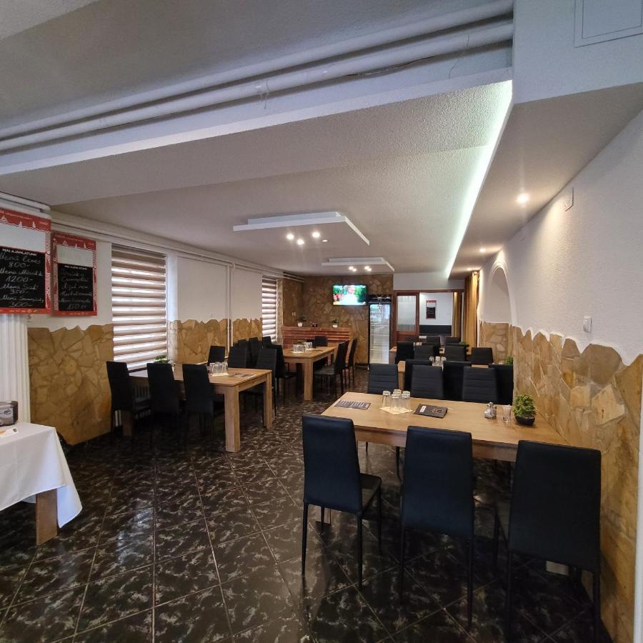 Komplex -Rendezvenytermek-Panzio-Apartman-Irodak- Mateszalka Εξωτερικό φωτογραφία